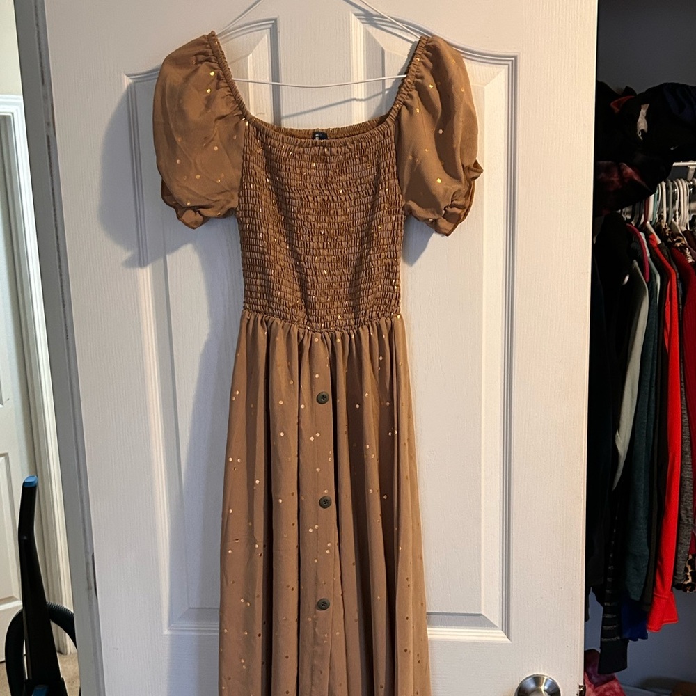 Chic Tan Puff Sleeve Maxi Dress